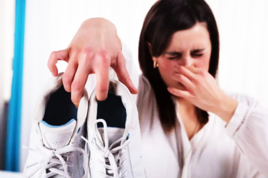 How to keep footwear clean and fresh during monsoon season