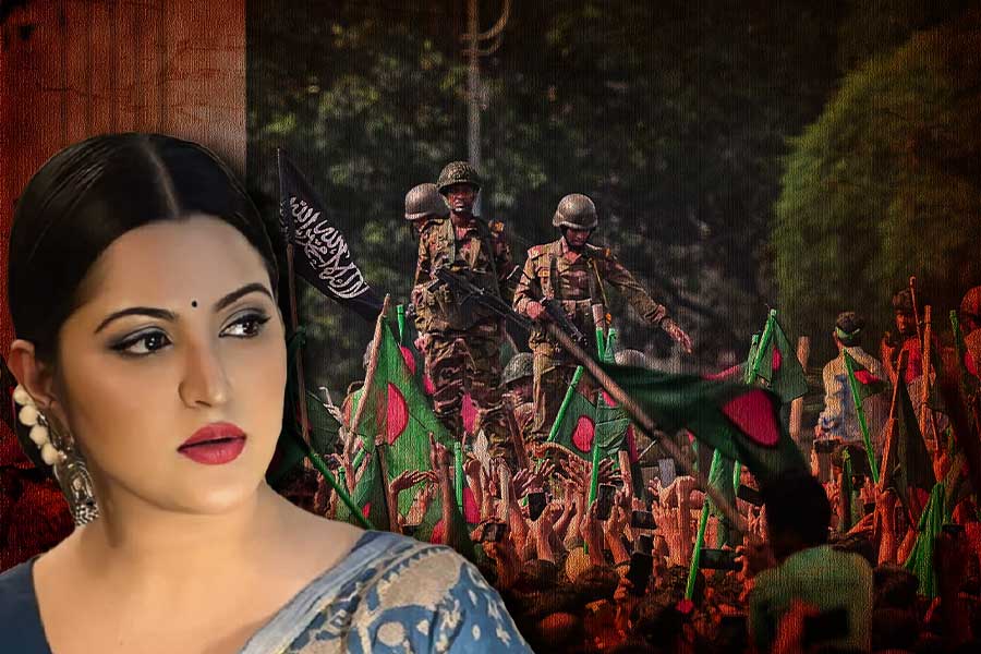 Bangladeshi Actress Pori Moni facebook post on Bangladesh