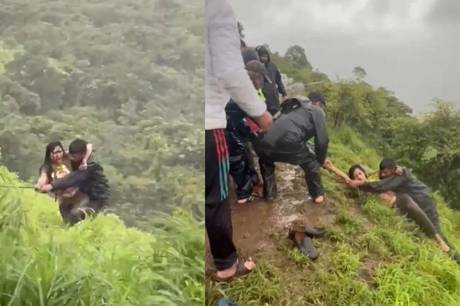 Pune girl taking selfie falls into 60-foot gorge, rescued