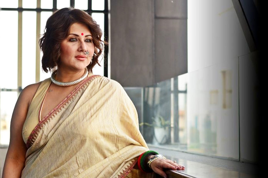 Actress Swastika Mukherjee gave befitting reply to trolls