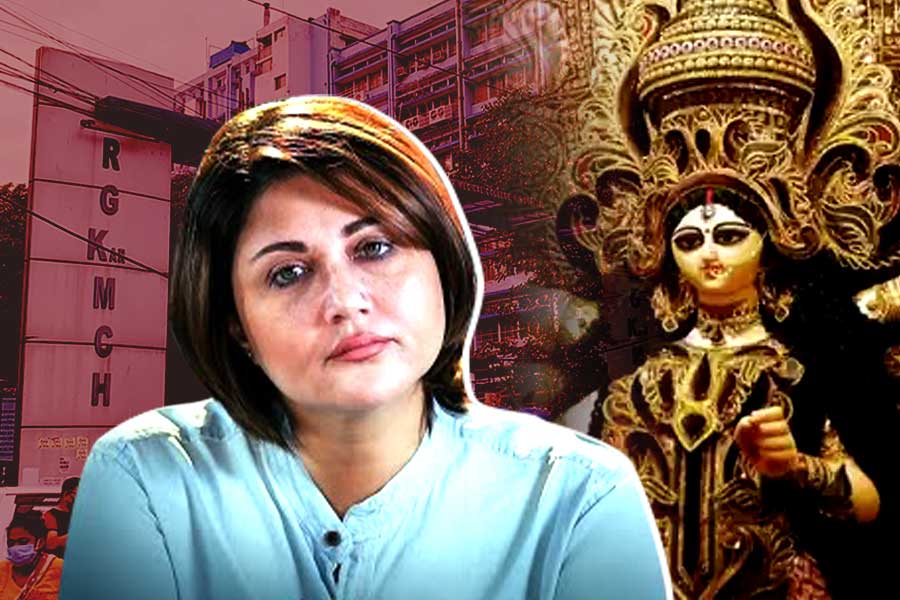 swastika mukherjee instagram post on Durga Puja