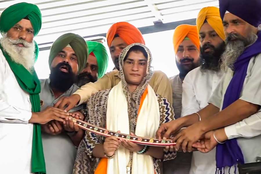 Paris Olympics wrestler Vinesh Phogat joins farmers protest at Shambhu Border