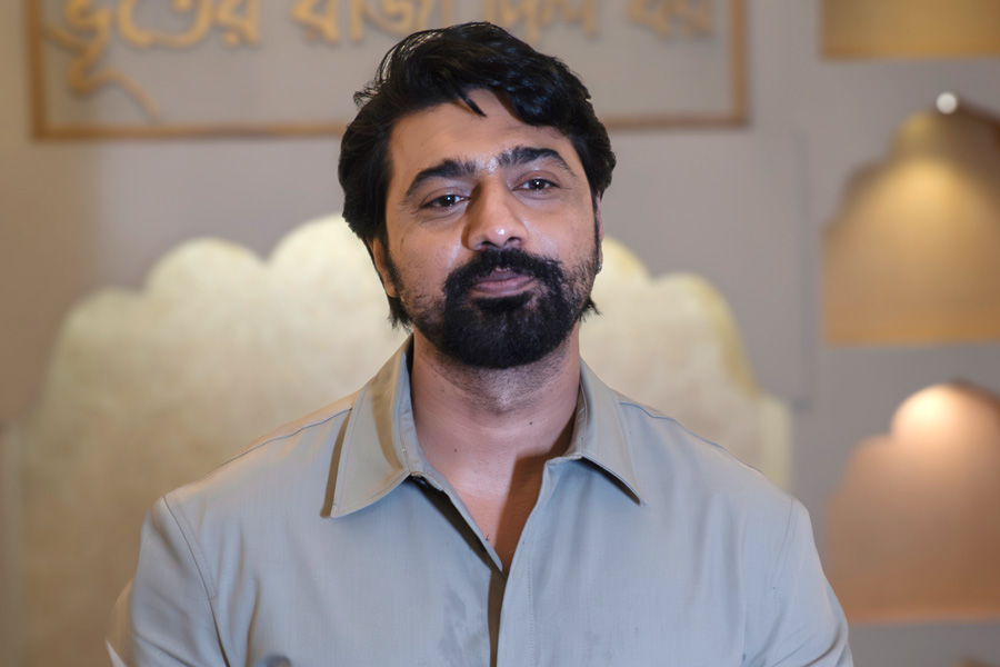 Tollywood actor Dev share a post over movie 'Raghu Dakat'