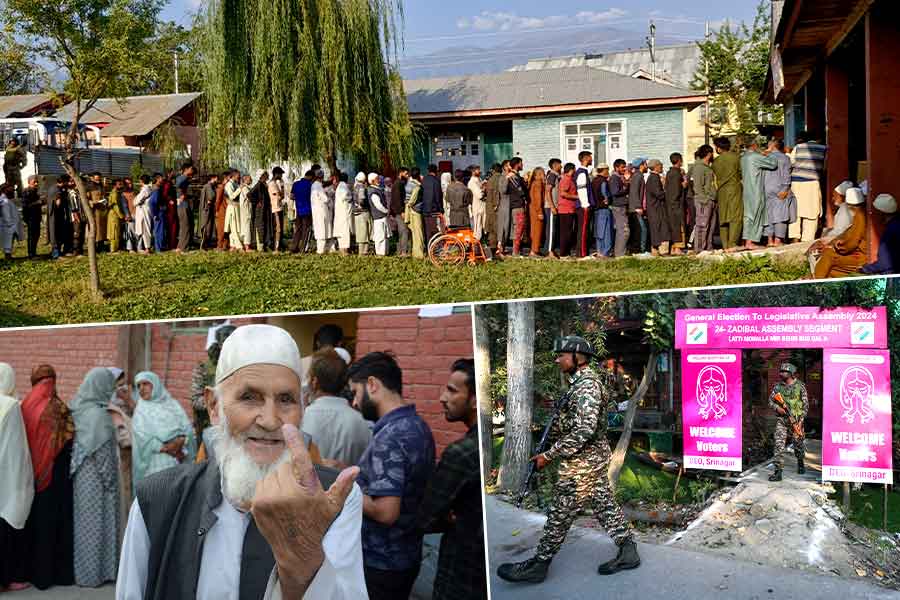 Only 57 Per cent votes cast across 26 seats in Jammu and Kashmir Elections second phase