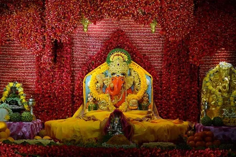 Ganesh chaturthi 2024 pay a visit to the only Siddhivinayak Temple in kolkata