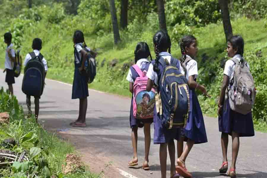 Teachers will take extra classes after summer vacation said Education Dept