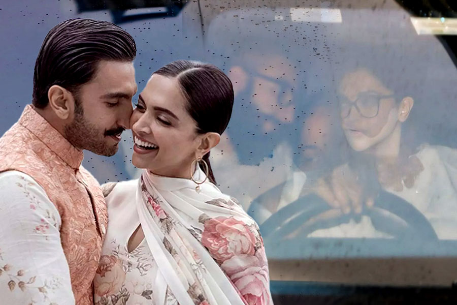 Proud parents Ranveer Singh and Deepika Padukone are seen reaching their home