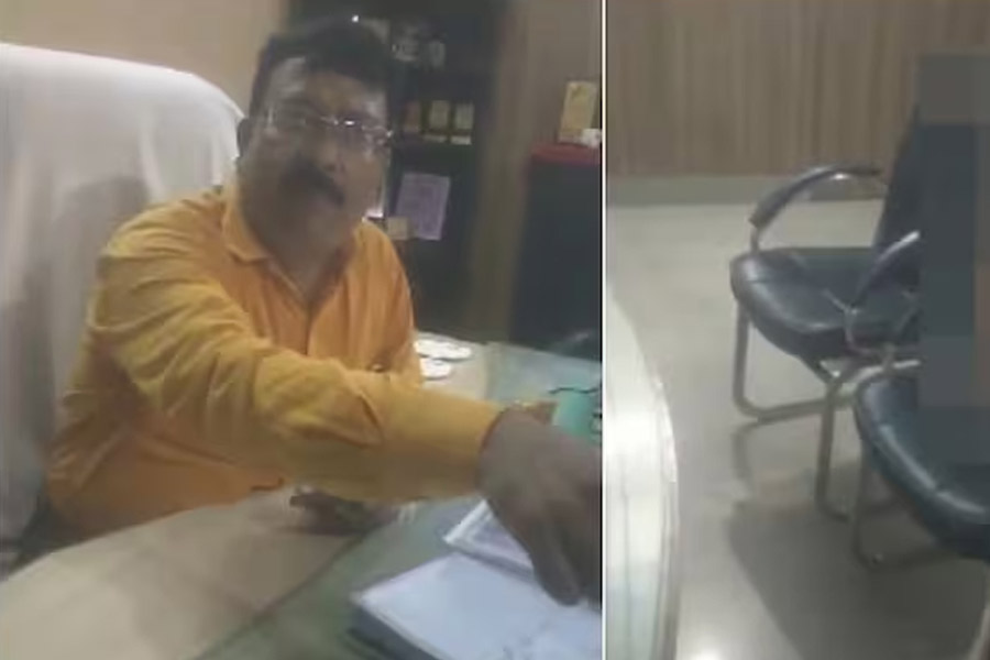 UP principal suspend student from school for non veg tiffin