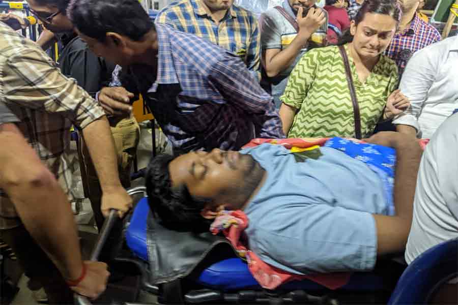 Junior doctor Aniket Mahato admitted in RG Kar