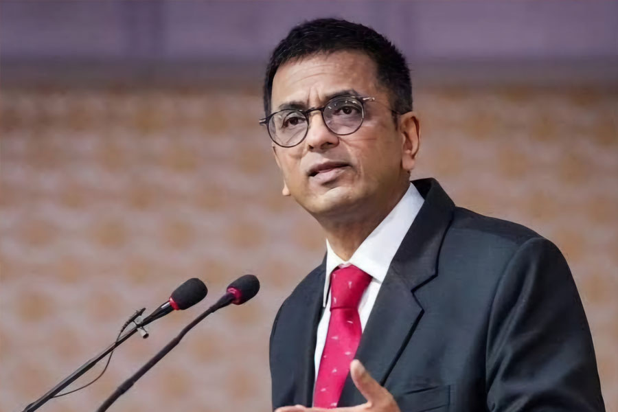 Judge seeks probe against former CJI DY Chandrachud
