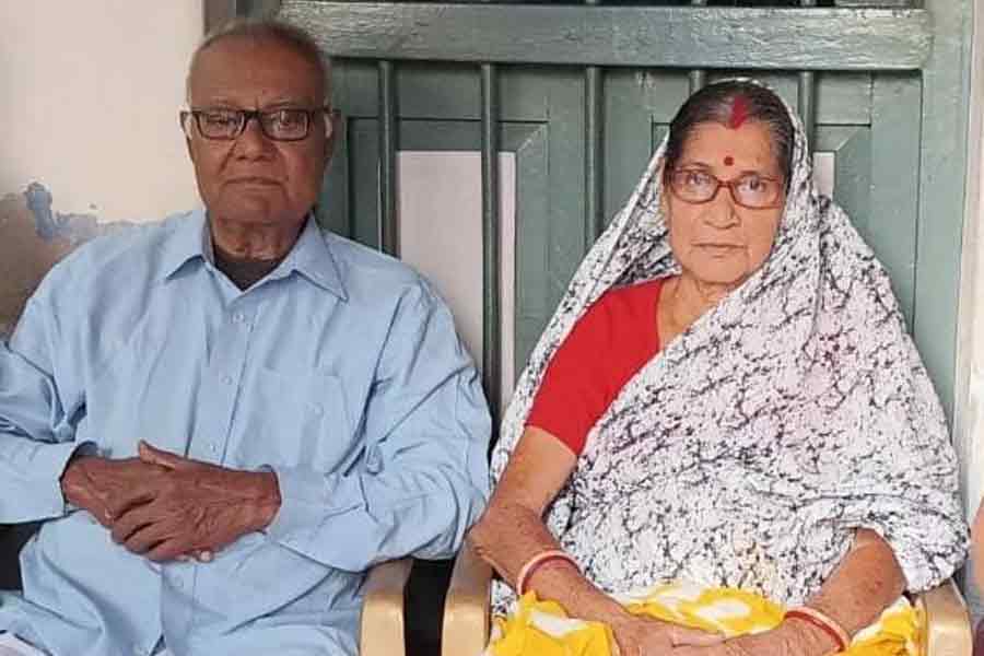 An elderly couple of durgapur allegedly killed by son and daughter in law