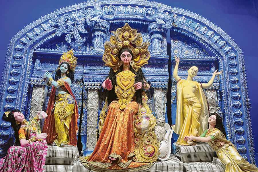 Theme for Laxmi Puja celebration in Howrah