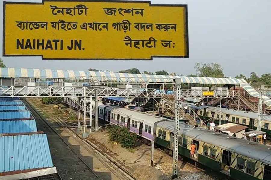 Railways take a big step with Naihati station due to the fear of overcrowding