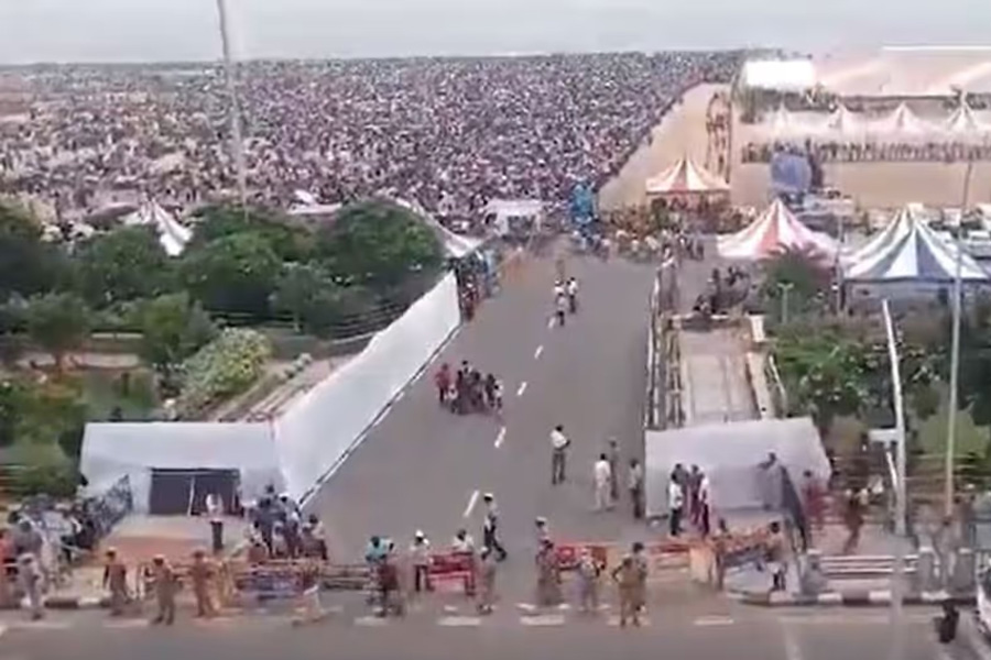 Chennai Air Show: 5 Spectators dead and 230 hospitalised in Marina Beach