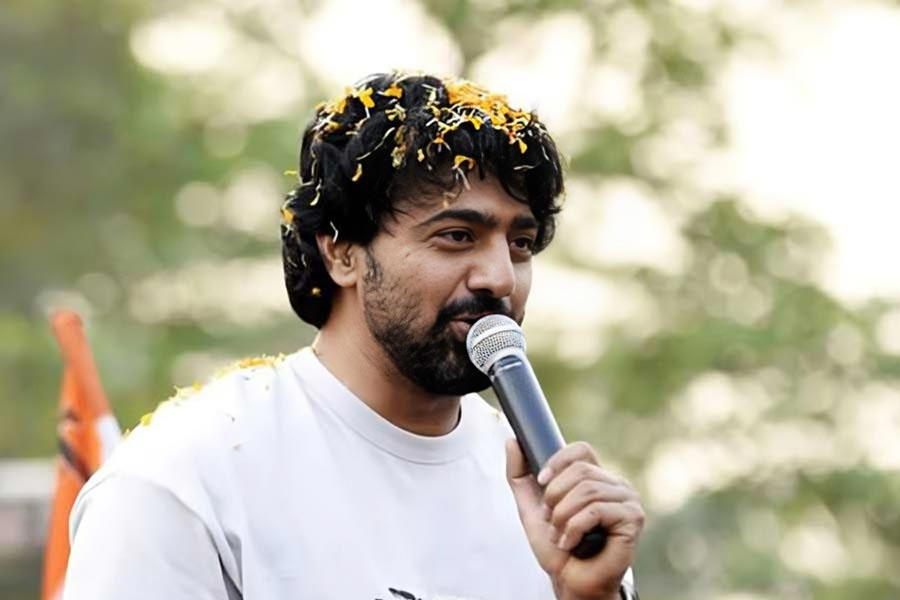 Dev joins a meeting over Ghatal Master Plan