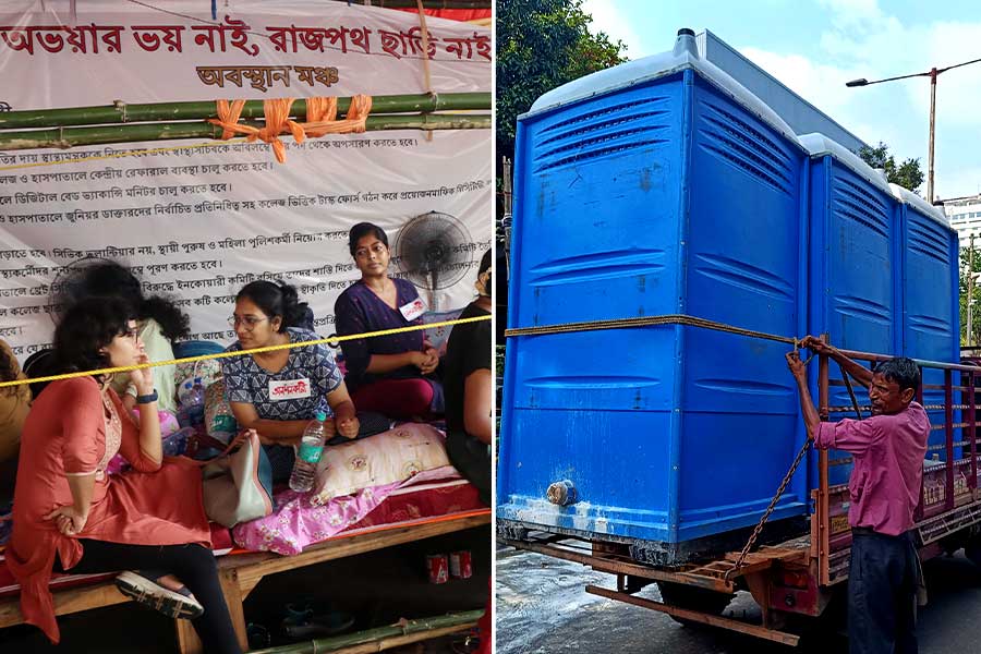 Junior Doctors Hunger Strike: Police didn't give permission to set bio toilet in Esplanade
