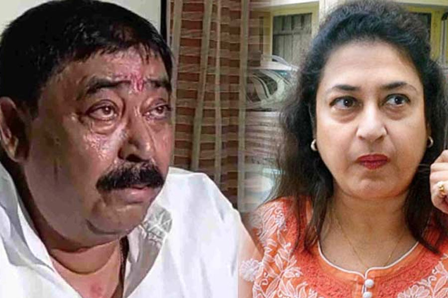 Controversy started over Satabdi Roy's comment on Anubrata Mondal