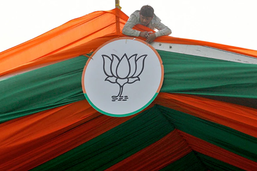 West Bengal BJP almost fails to fulfil target of one crore membership