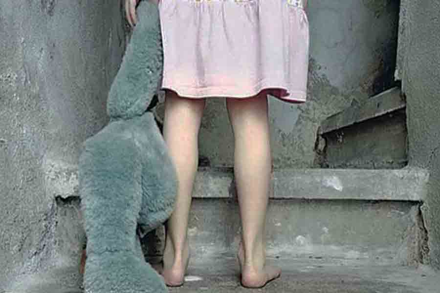 A minor girl of Barrackpore allegedly physically assulted by neighbour