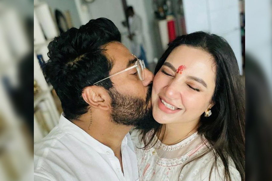 Raj Chakraborty's loving Birthday wish for Subhashree Ganguly