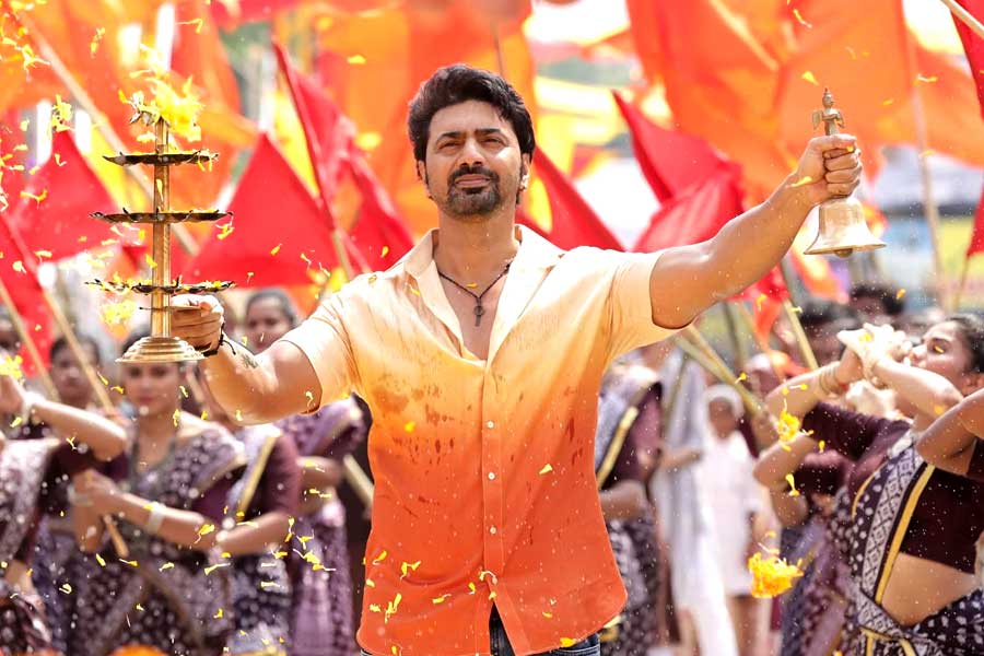 Dev's first Khadaan show at 2 am, Historical in Bengal
