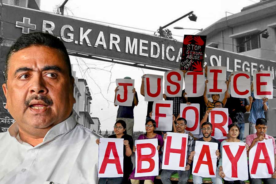 RG Kar Case: Suvendu Adhikari meets died doctor's parents