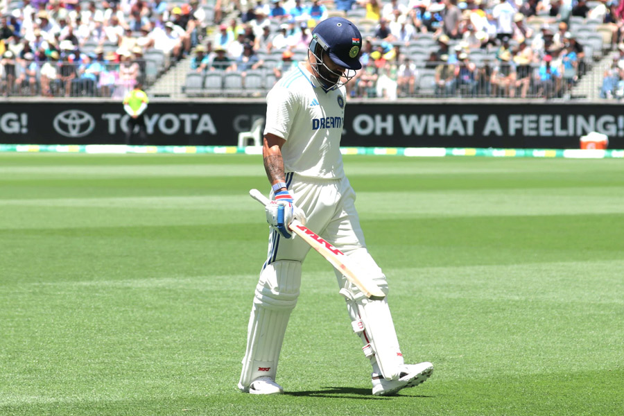 IND vs AUS: Team India lost 4 wickets in first session of Perth test