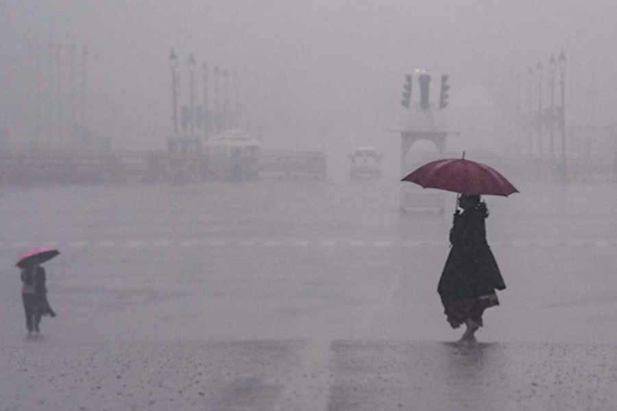 Delhi temperature dips after record showers in 27 years
