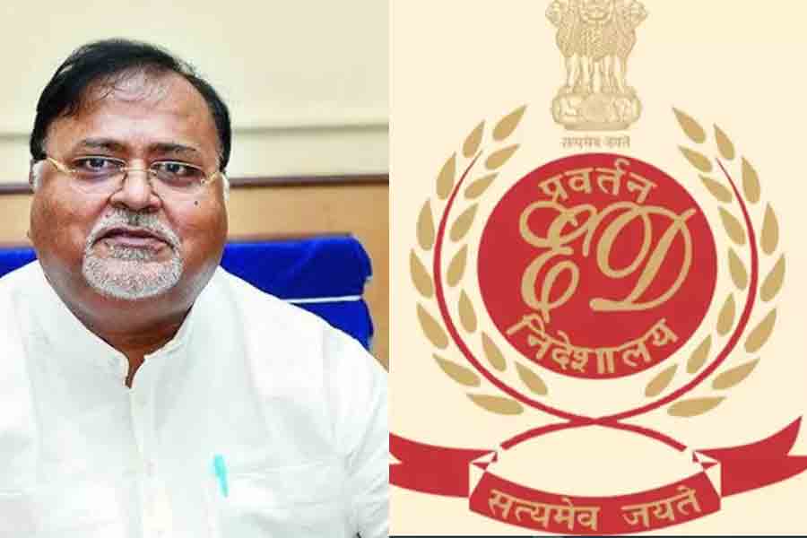Judge slams ED in Partha Chatterjee charge framing case
