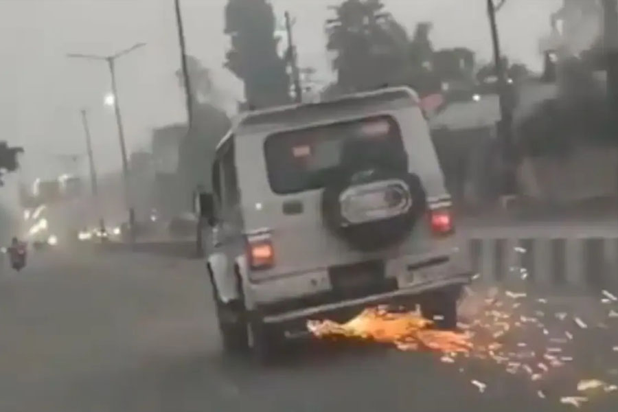 Motorcyclist dies after SUV hits bike, drags it for a kilometre in Sambhal