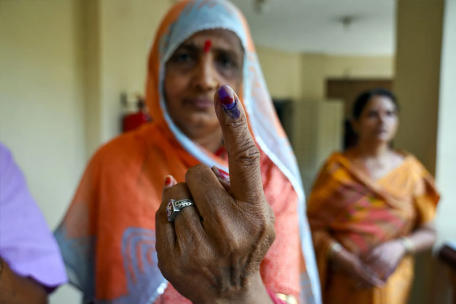 Women candidates and voters increased in Lok Sabha polls, Election Commission report