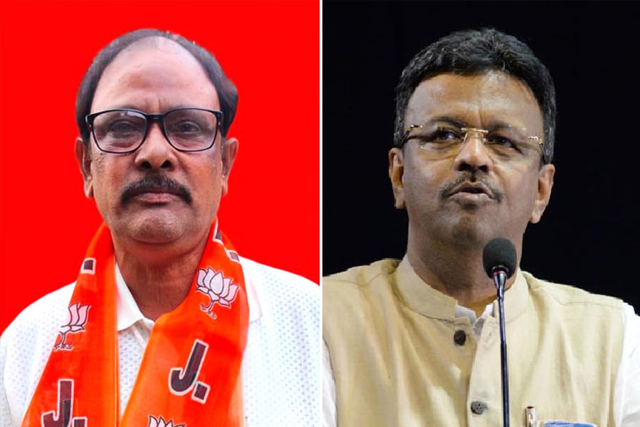 BJP MLA of Goghat meets Firhad Hakim at KMC and praises mayor