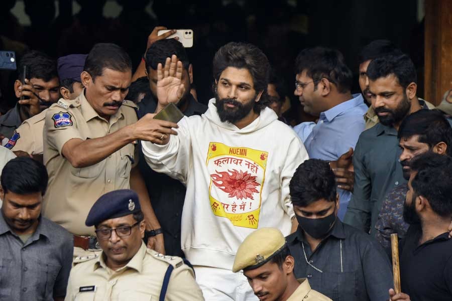 Allu Arjun Arrest: Pushpa2 actor gets interim bail in Hyderabad Stampede case for four weeks