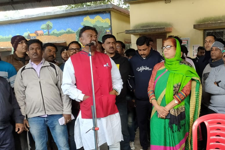 Becharam Manna protest at Singur station