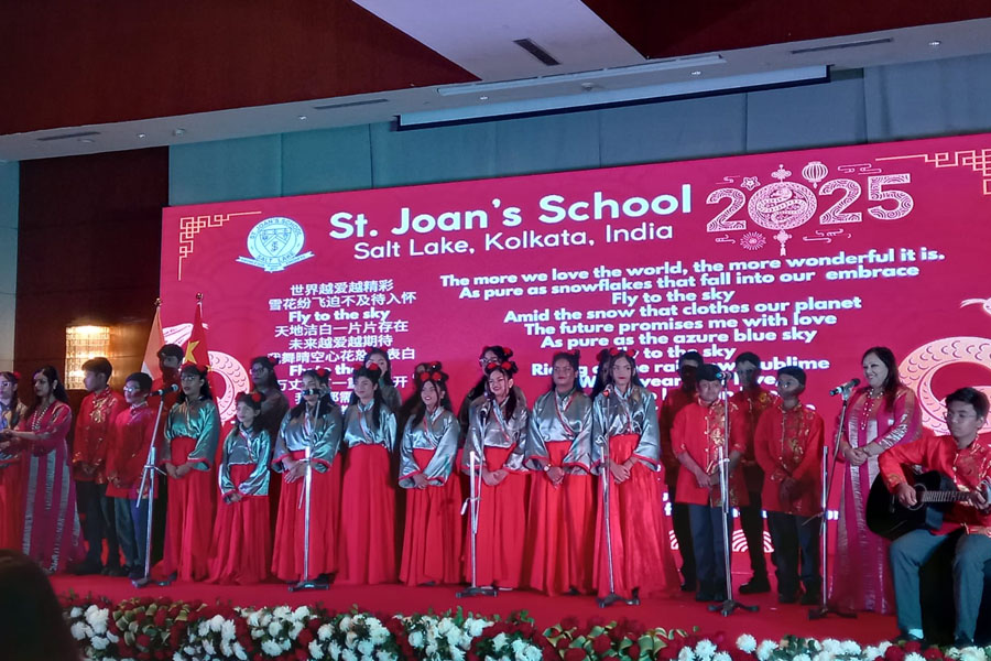 Acting Consul General Qin Yong's Speech at the 2025 Chinese New Year Reception