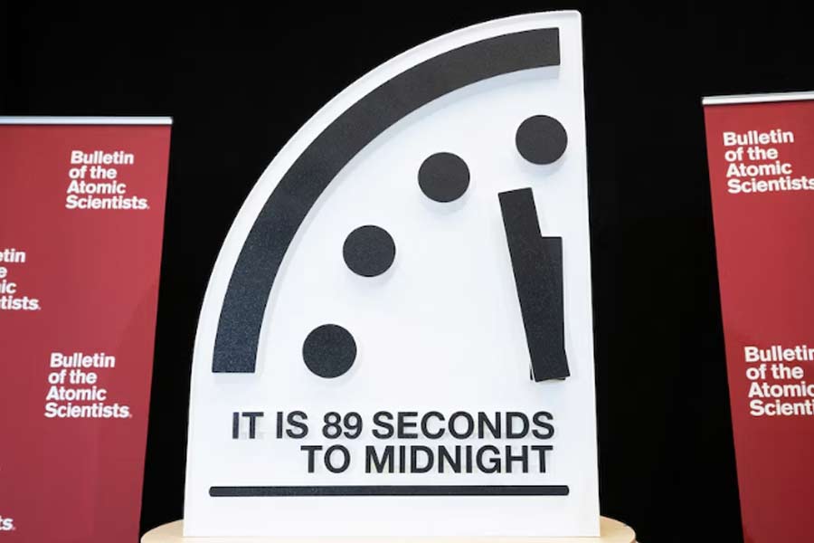 Scientists move ‘Doomsday Clock’ one second closer to destruction