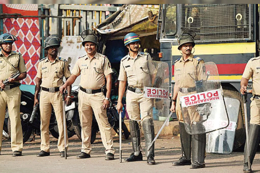 Maharashtra ATS arrests 43 Bangladeshis for staying illegally in India