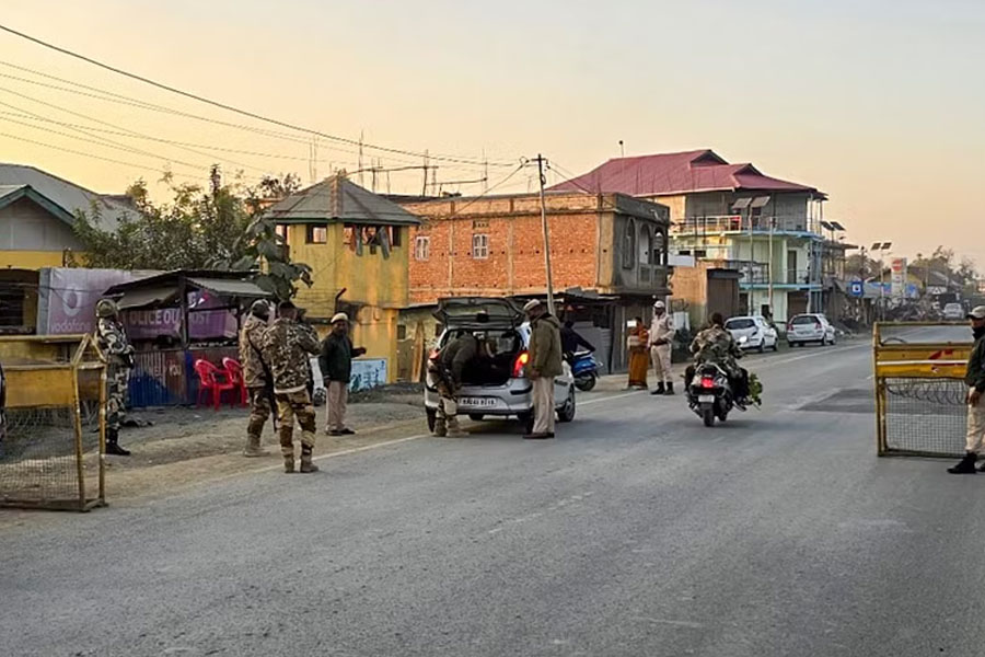Mob attacks SP office in Manipur’s Kangpokpi district