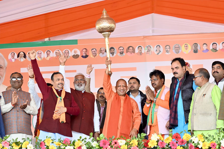 Nationalists must win the Milkipur by-election, not devotees of Moeed Khan, says CM Yogi Adityanath
