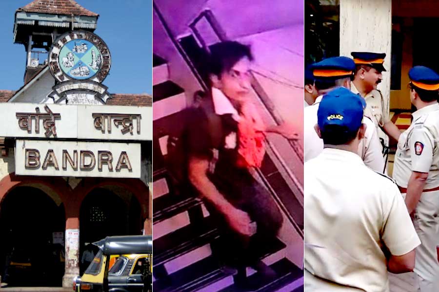 Saif Ali Khan Attacked: The attacker seen in Bandra station