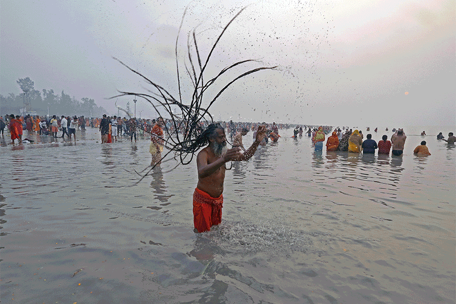 CM Yogi extends best wishes first Amrit Snan festival of Mahakumbh