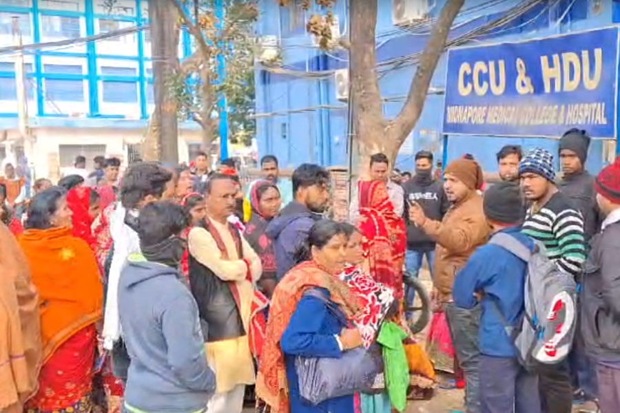 Protest over patient death in Midnapore Medical College Hospital