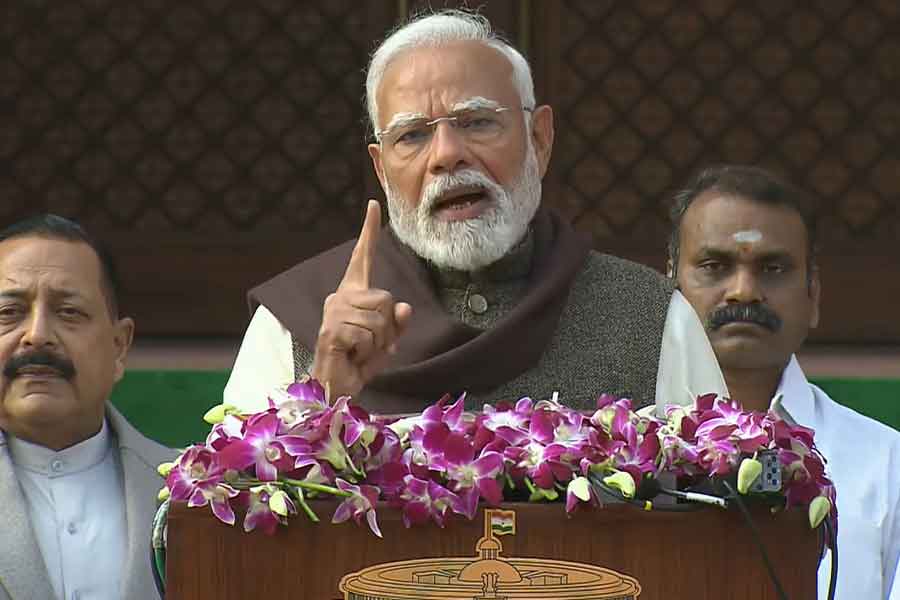 PM Modi's dig before Budget Session: 'No Videshi Chingari For 1st Time In 10 Years'
