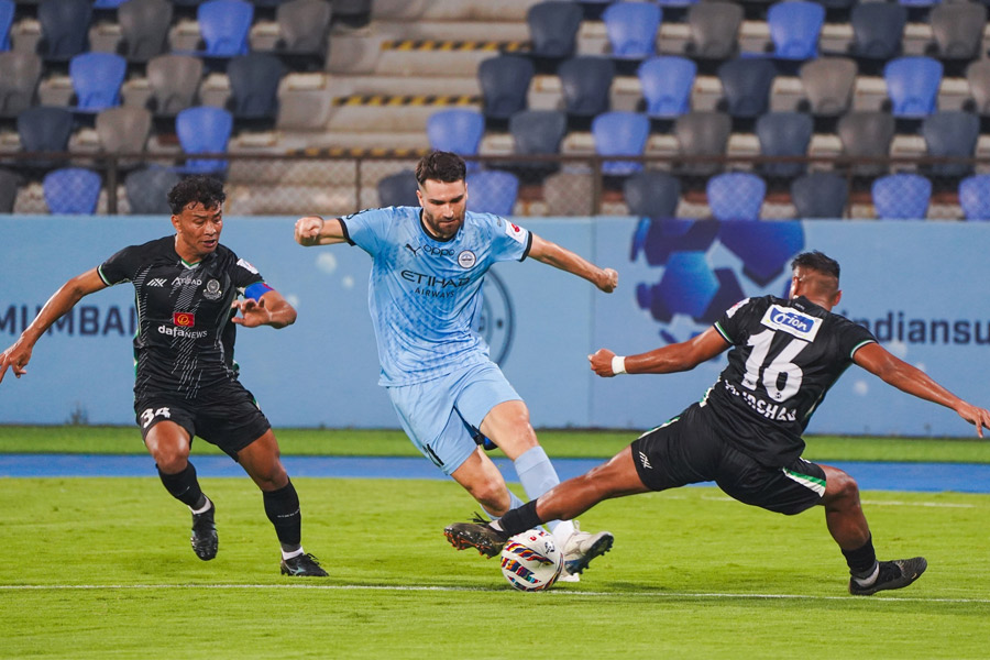 Mohammedan lost to Mumbai City FC in ISL