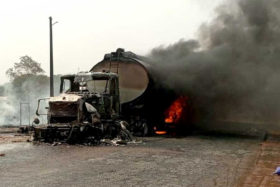 Fuel tanker blast kills 70 in Nigeria