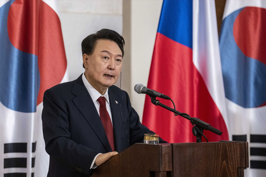 Impeached South Korean President Yoon Suk Yeol Arrested