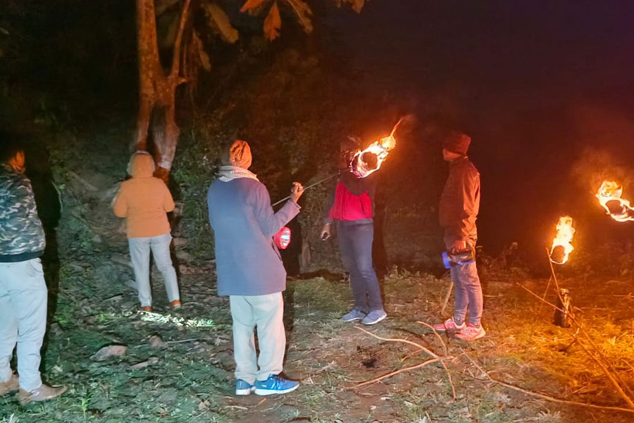 Trace of tiger in Purulia, the foresters are in a difficult position to catch the tiger