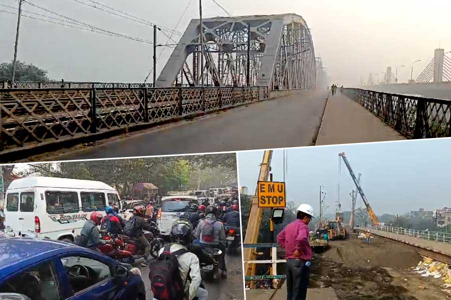বন্ধ বালি ব্রিজ, যাত্রাপথের রুট পরিবর্তনে চরম দুর্ভোগে নিত্যযাত্রীরা