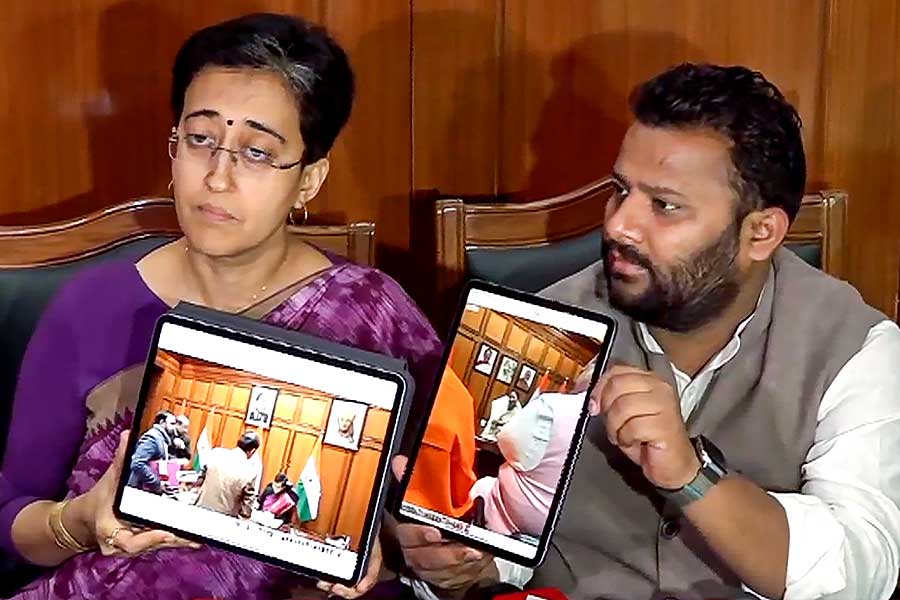 AAP vs BJP on 'removal' of Ambedkar's photo from Delhi Chief Minister's office