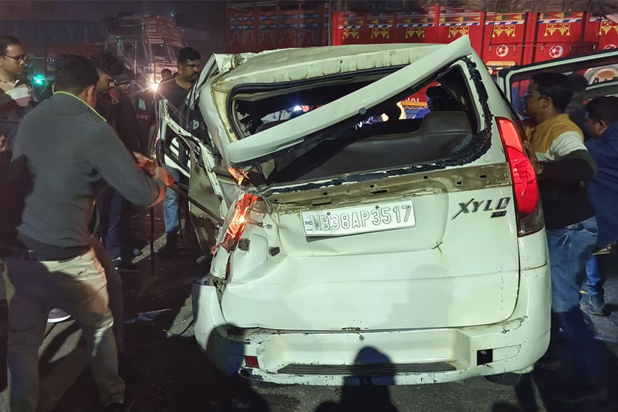 2 old man from Bankura died in Asansol road accident on the way to Prayagraj